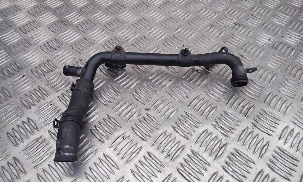 Engine coolant pipe/hose 06F121056C