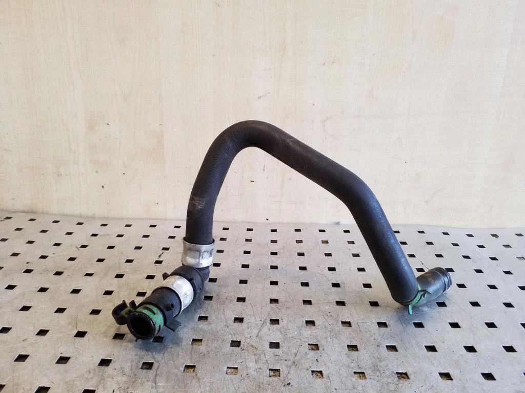 Engine coolant pipe/hose – Renault Megane III (2009-2016)