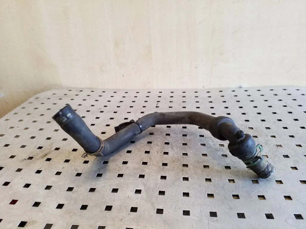 Engine coolant pipe/hose – Renault Megane III (2009-2016)