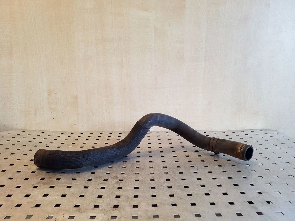 Engine coolant pipe/hose – Renault Megane III (2009-2016)