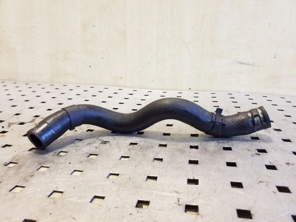 Engine coolant pipe/hose 575303E100