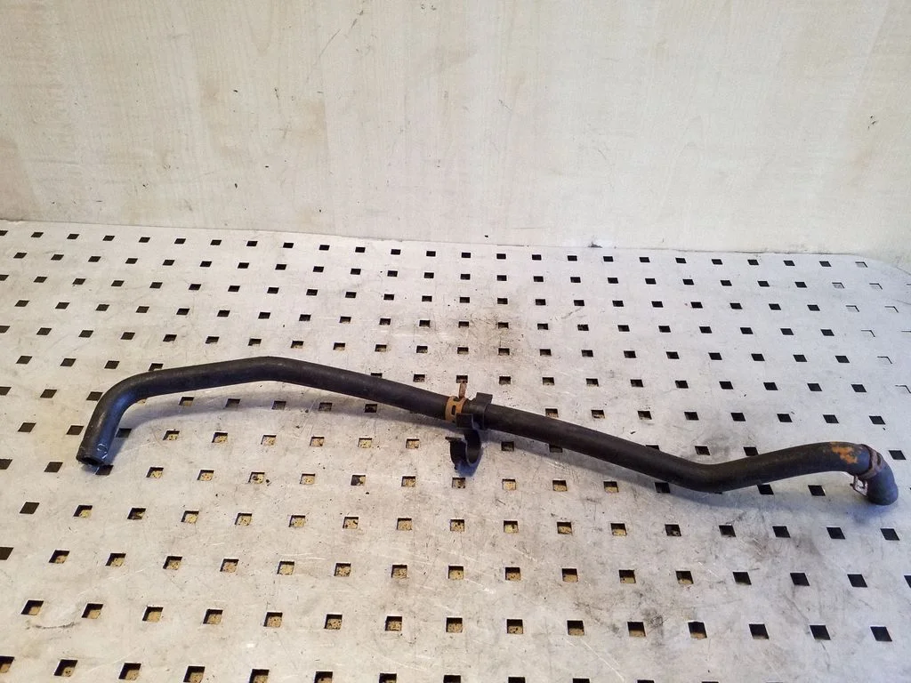 Engine coolant pipe/hose – Renault Trafic II (X83) (2001-2014)