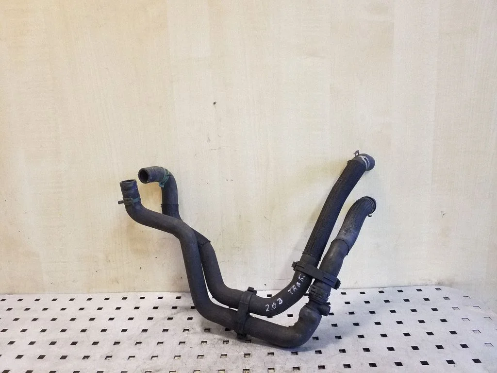 Engine coolant pipe/hose – Renault Trafic II (X83) (2001-2014)