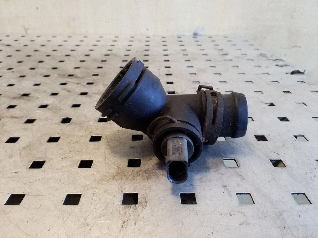 Engine coolant pipe/hose 1K0122291AD