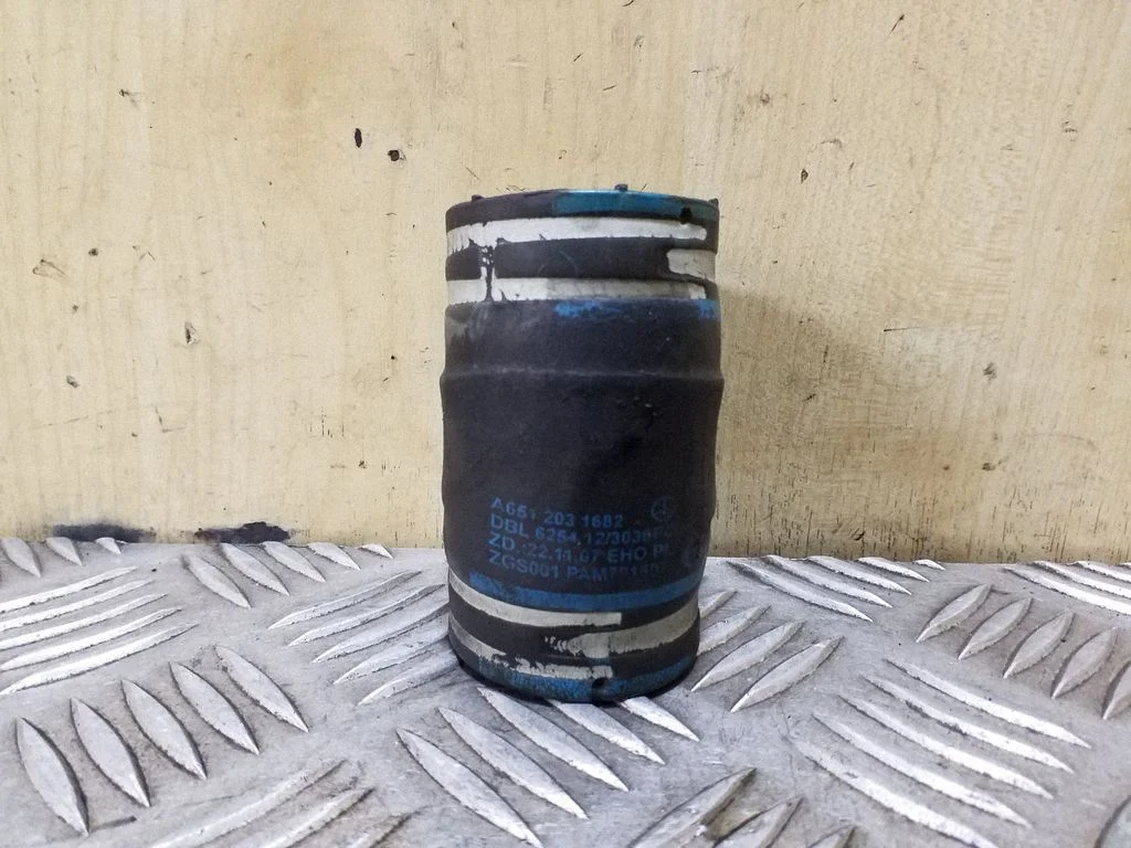 Engine coolant pipe/hose A6512031682