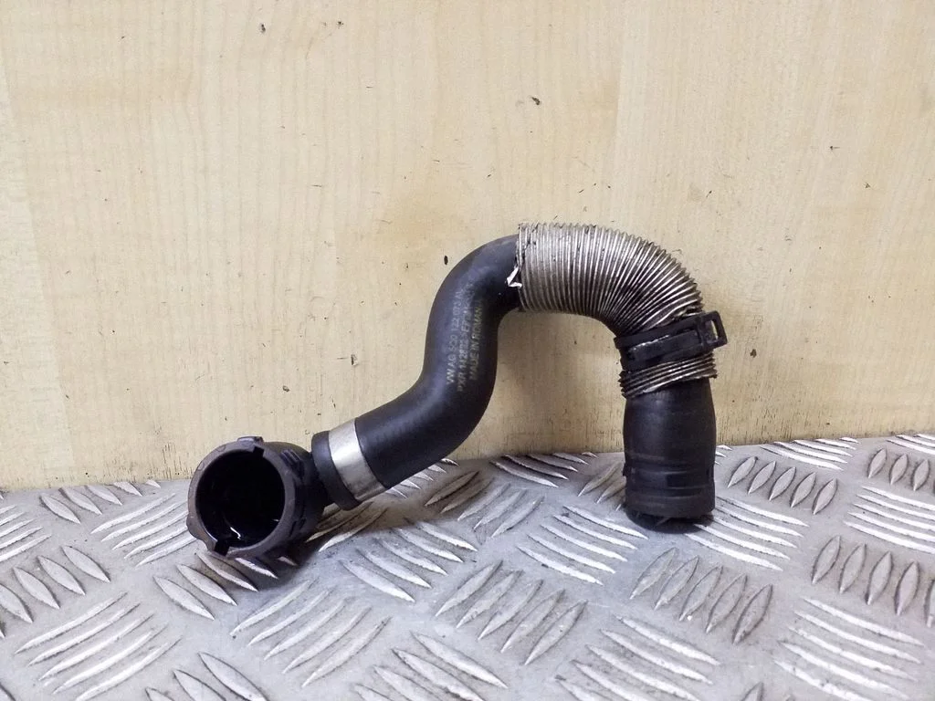 Engine coolant pipe/hose 5Q0122073AL