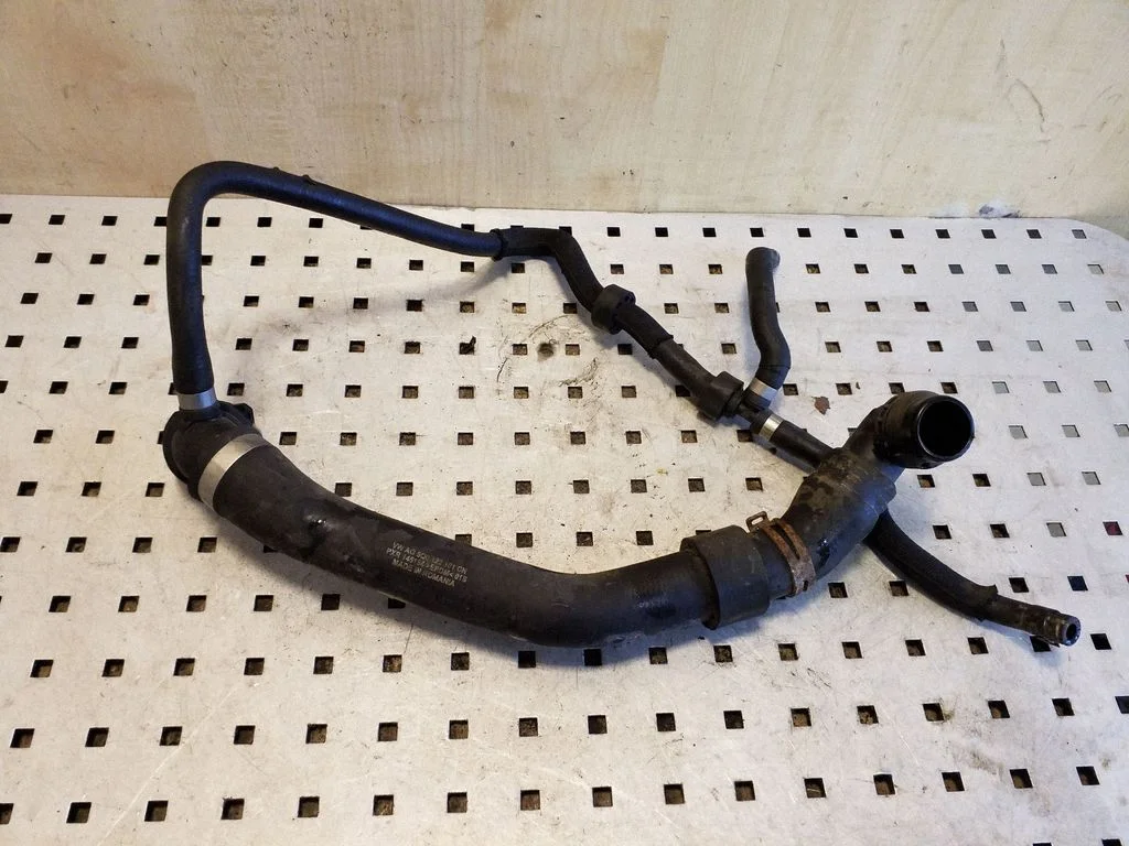 Engine coolant pipe/hose 5Q0122101CN