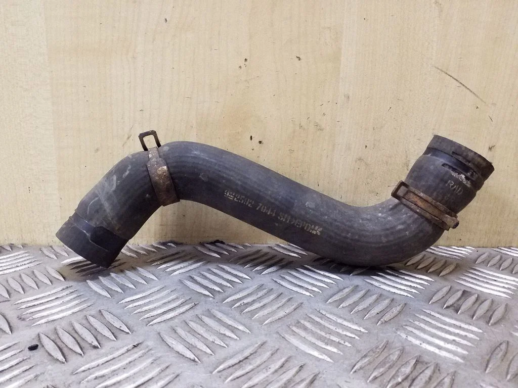 Engine coolant pipe/hose 25927044