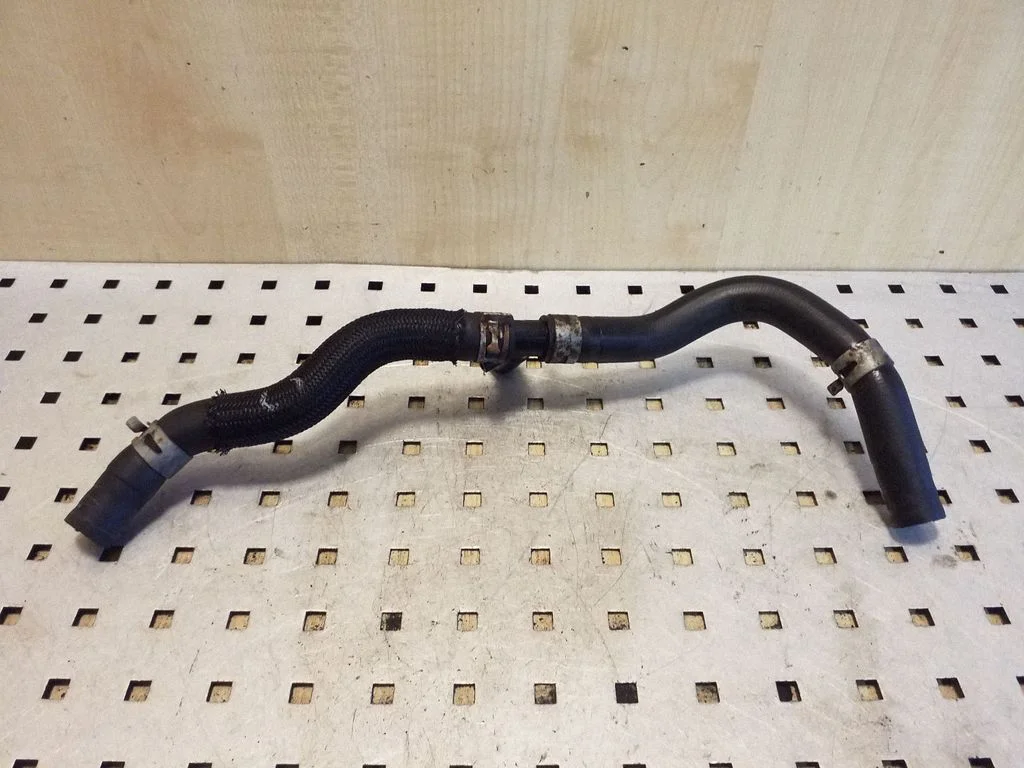 Engine coolant pipe/hose – Toyota Auris E180 (2012-2018)