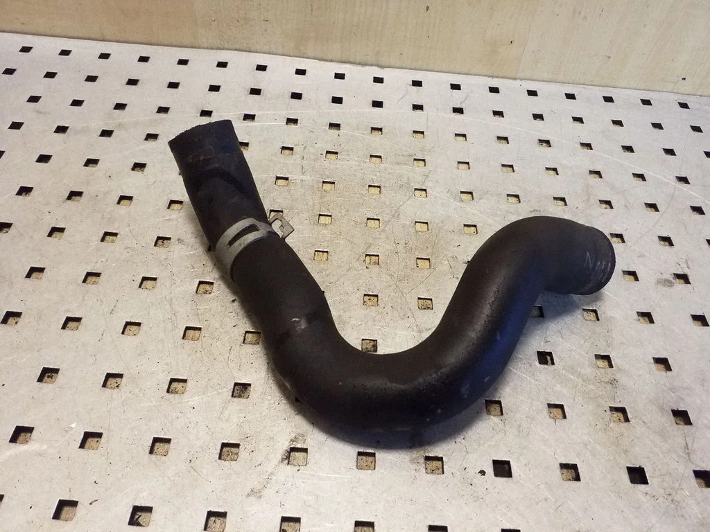 Engine coolant pipe/hose – Toyota Auris E180 (2012-2018)