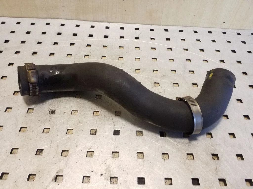 Engine coolant pipe/hose – Toyota Auris E180 (2012-2018)