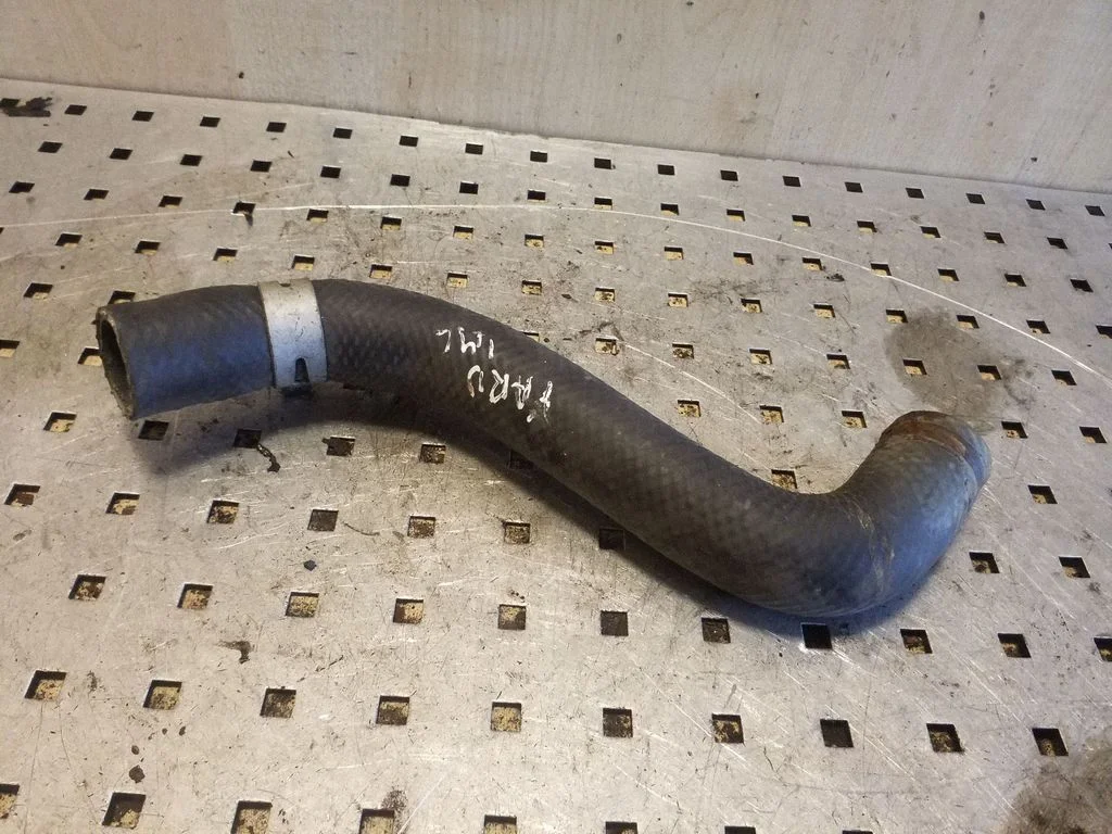 Engine coolant pipe/hose