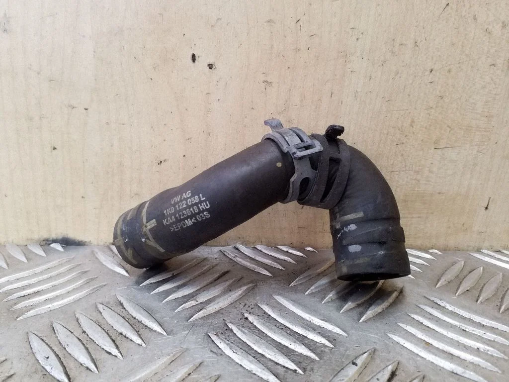 Engine coolant pipe/hose 1K0122058L