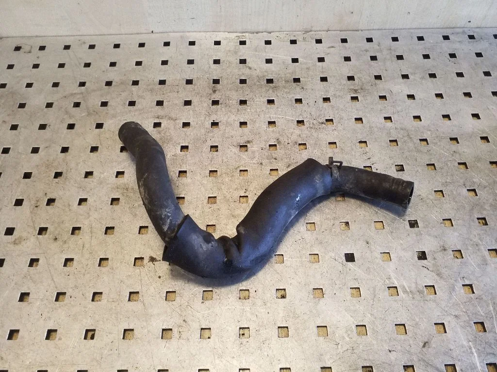 Engine coolant pipe/hose 973112K100