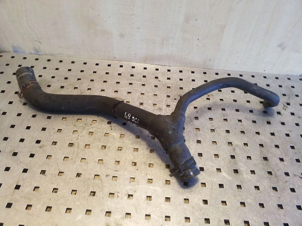 Engine coolant pipe/hose – Renault Scenic I (1996-2003)