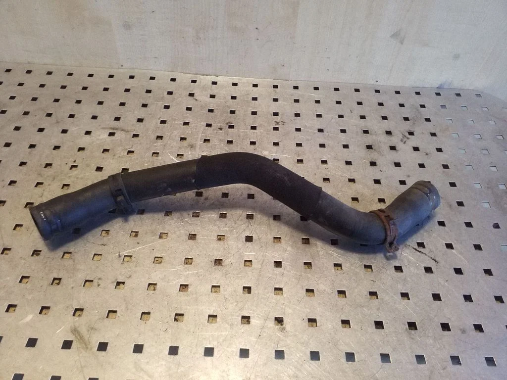 Engine coolant pipe/hose – Renault Scenic I (1996-2003)