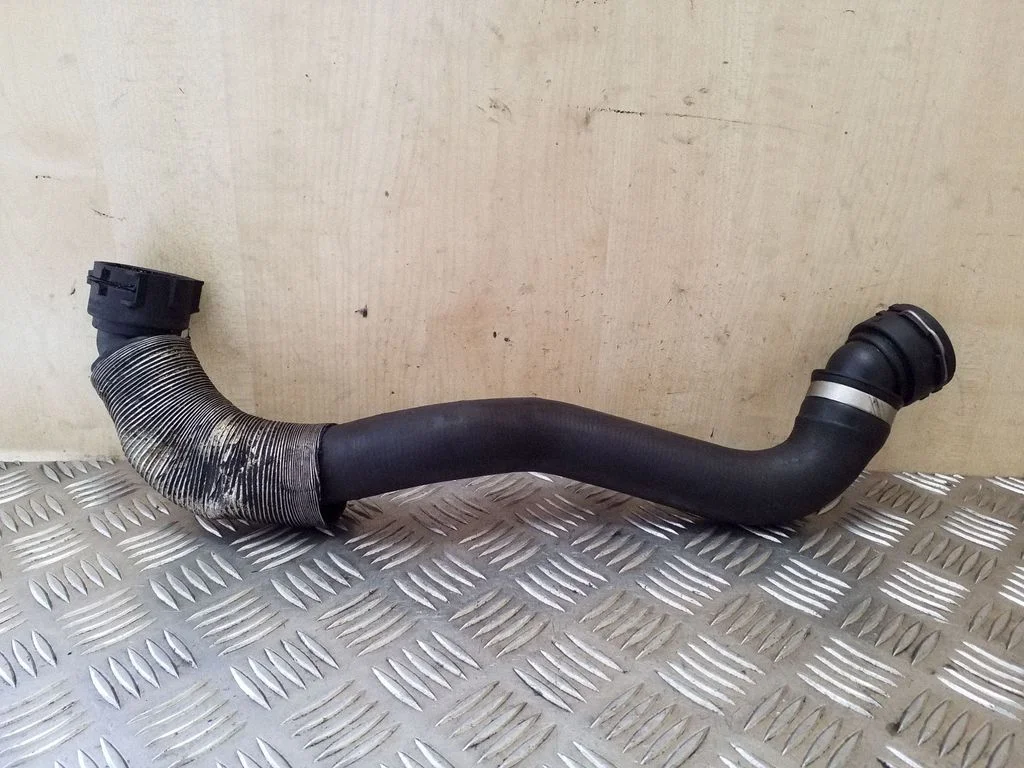 Engine coolant pipe/hose 17127552407