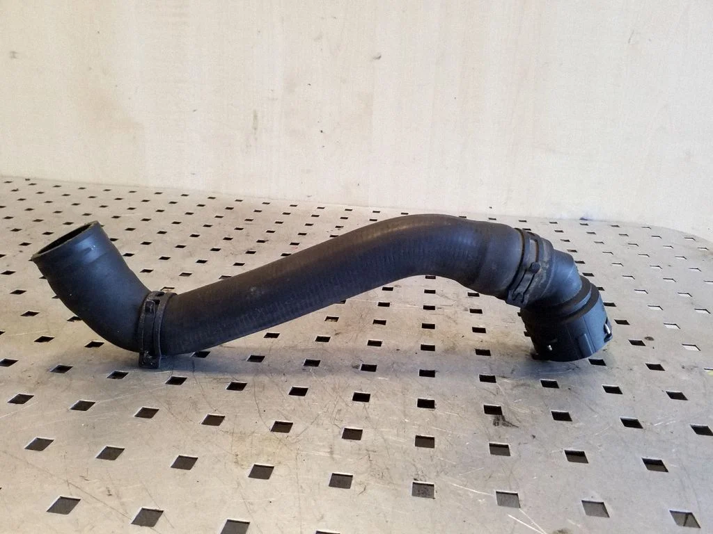 Engine coolant pipe/hose 1J0122101A