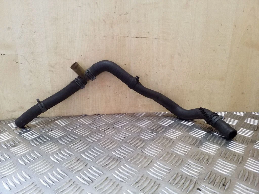 Engine coolant pipe/hose 074121073Q