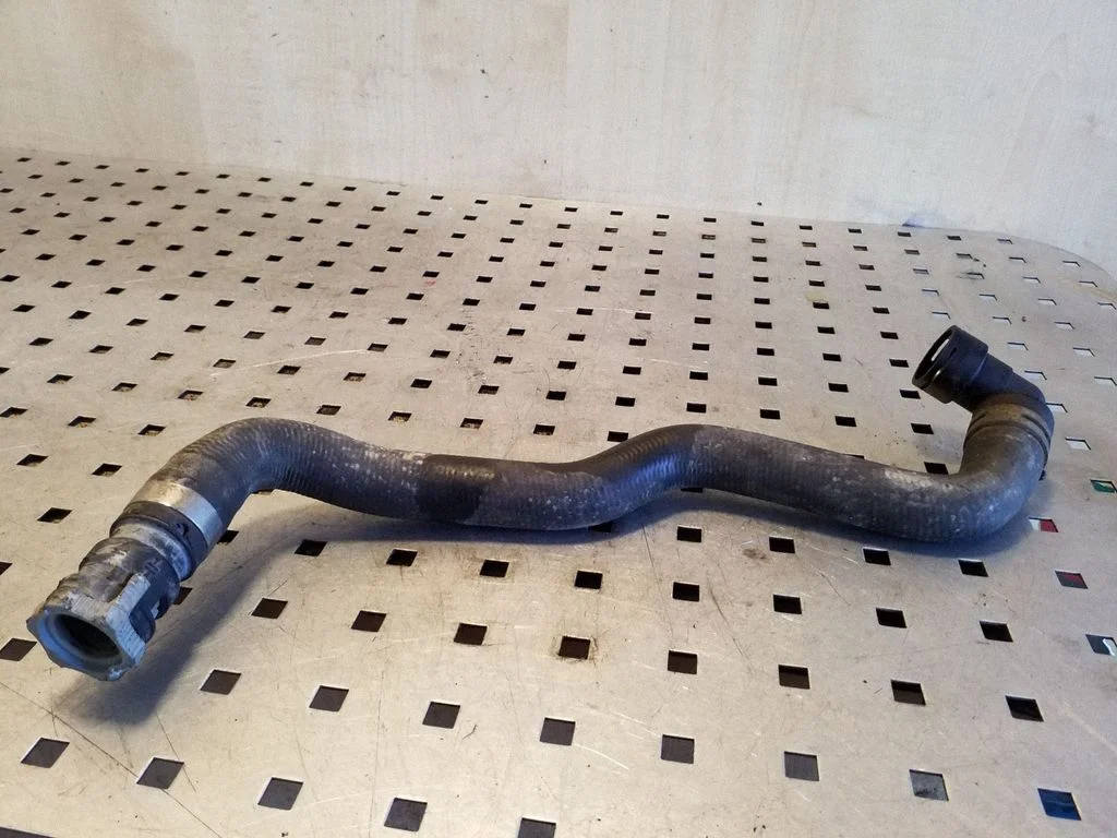 Engine coolant pipe/hose – Ford Focus (2010-2017)