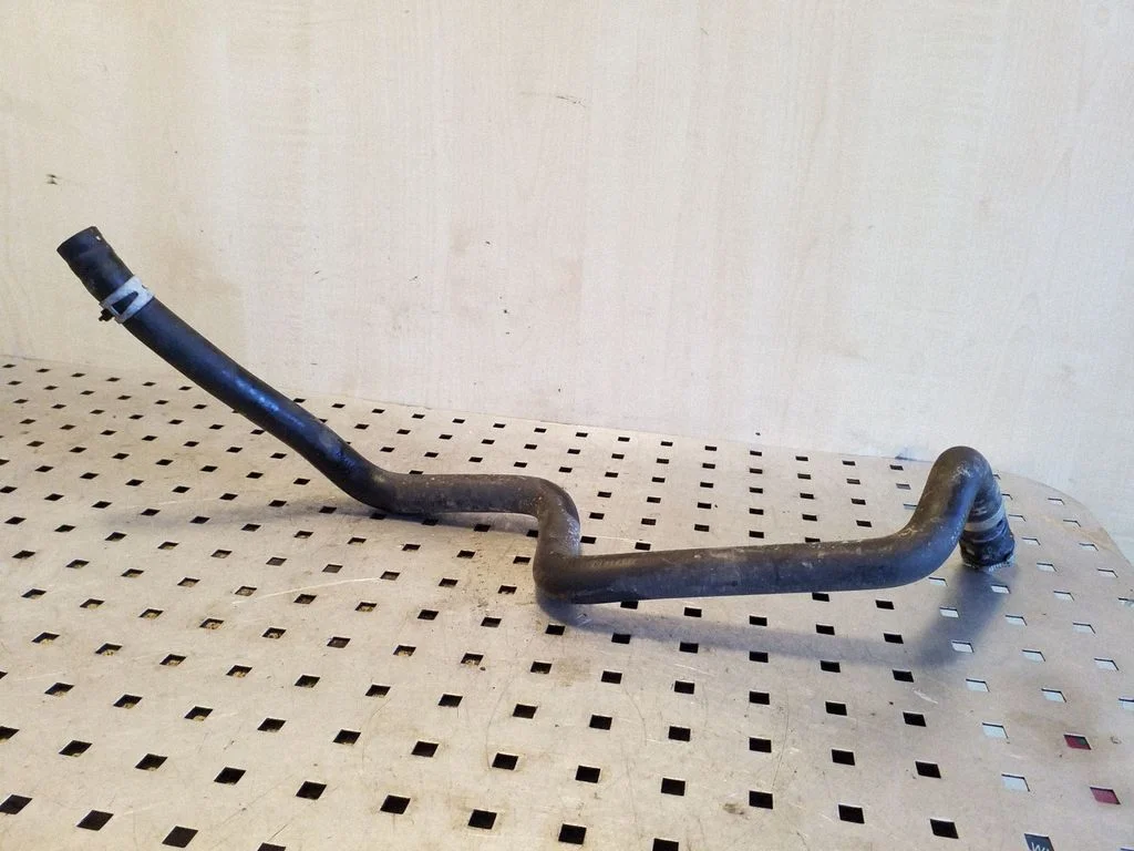Engine coolant pipe/hose – Ford Focus (2010-2017)