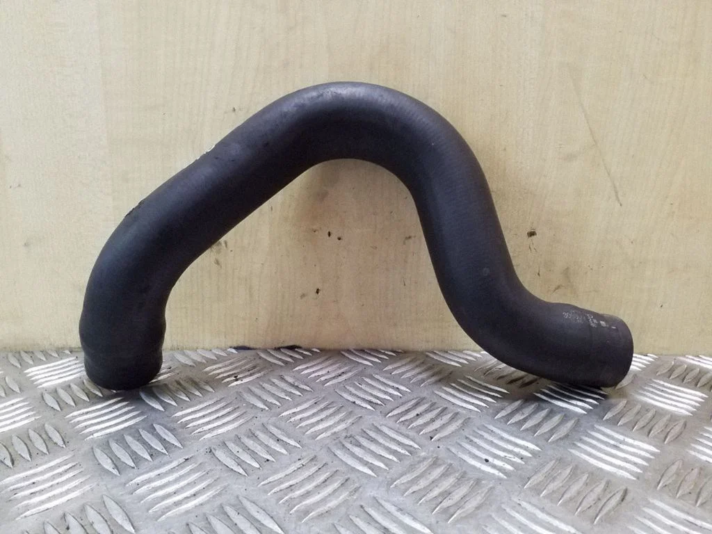 Engine coolant pipe/hose 30680912