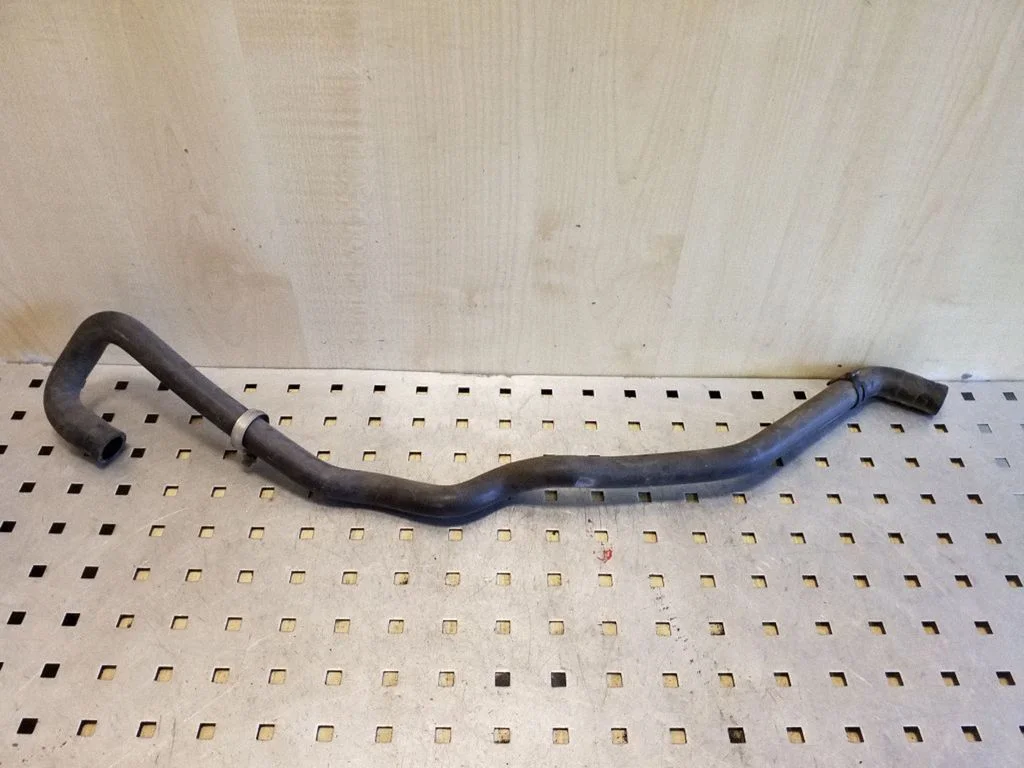 Engine coolant pipe/hose 6955922