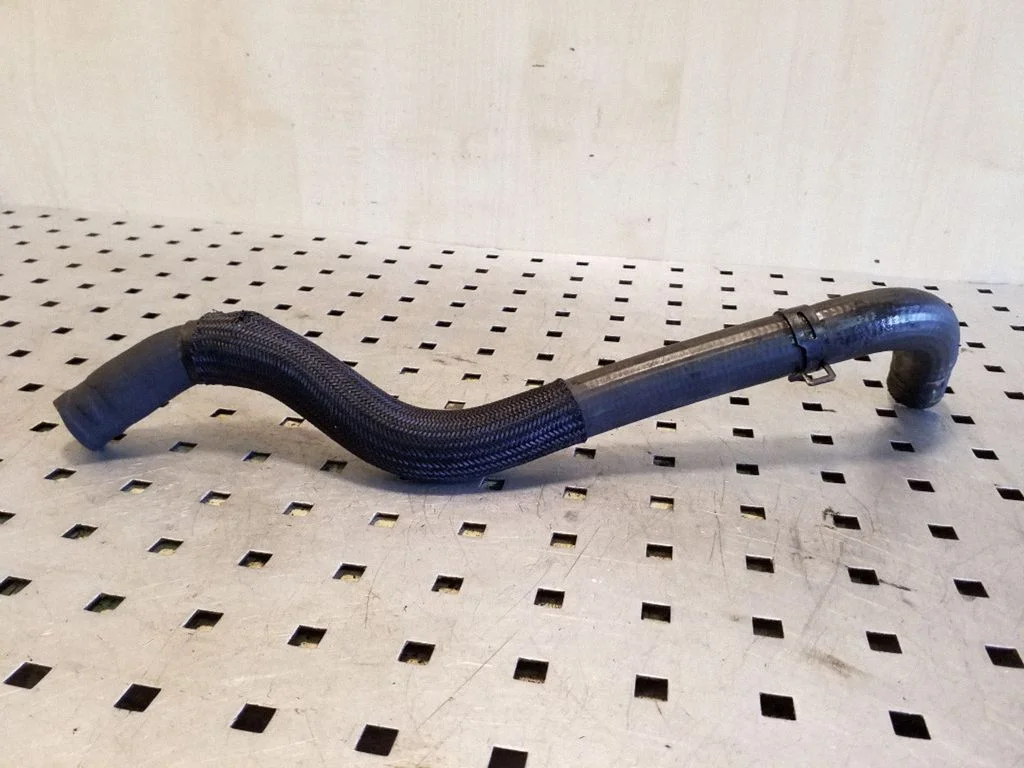 Engine coolant pipe/hose 95034094