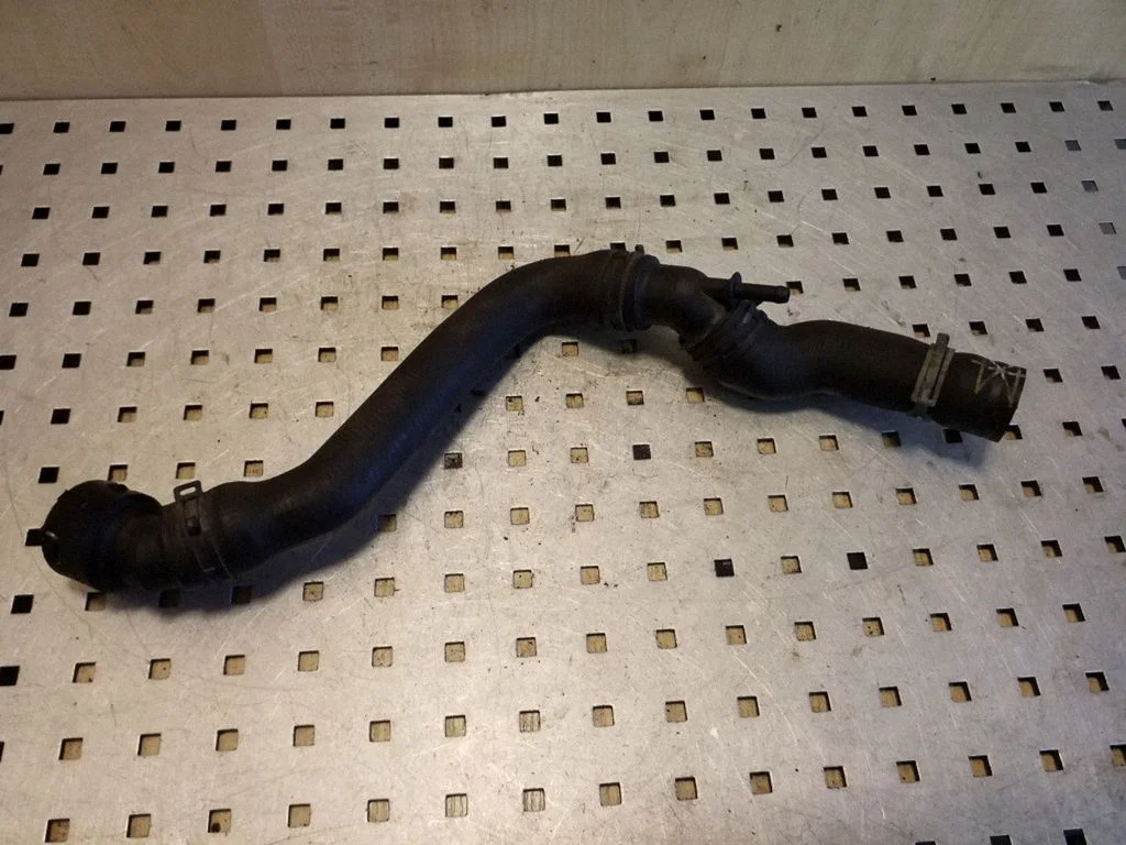 Engine coolant pipe/hose 1J0122101A