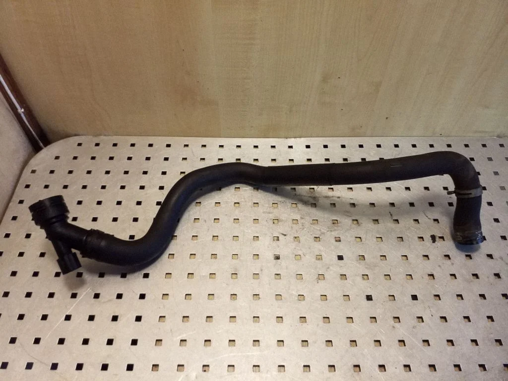 Engine coolant pipe/hose 1J0121619A