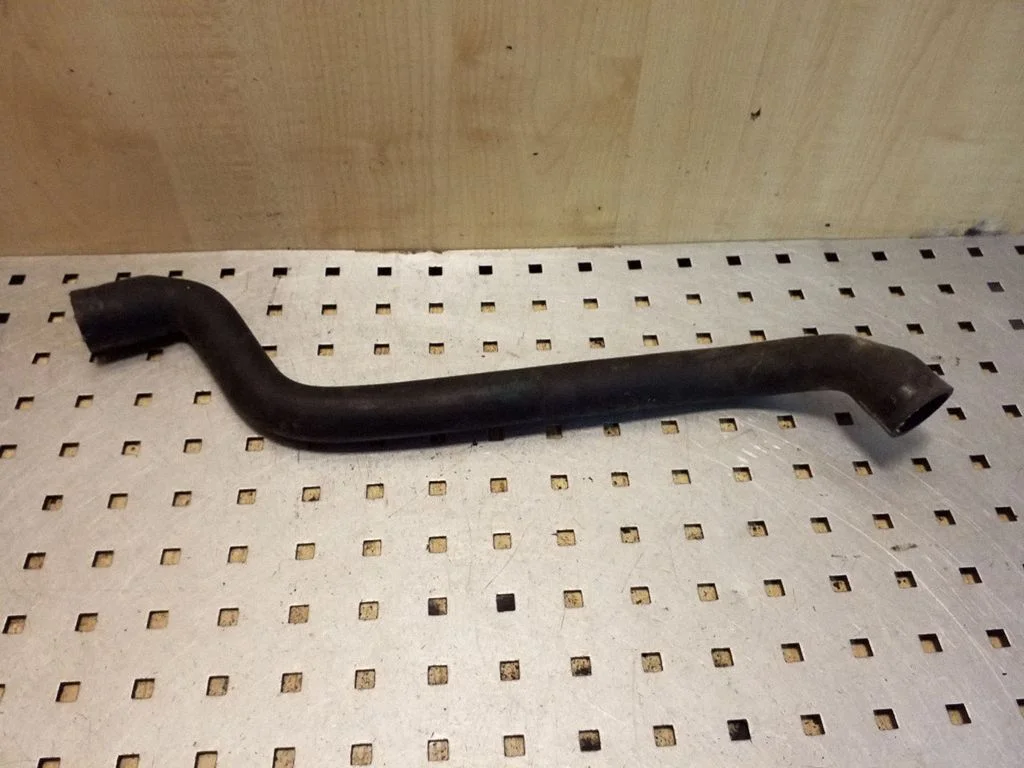 Engine coolant pipe/hose 1685010082
