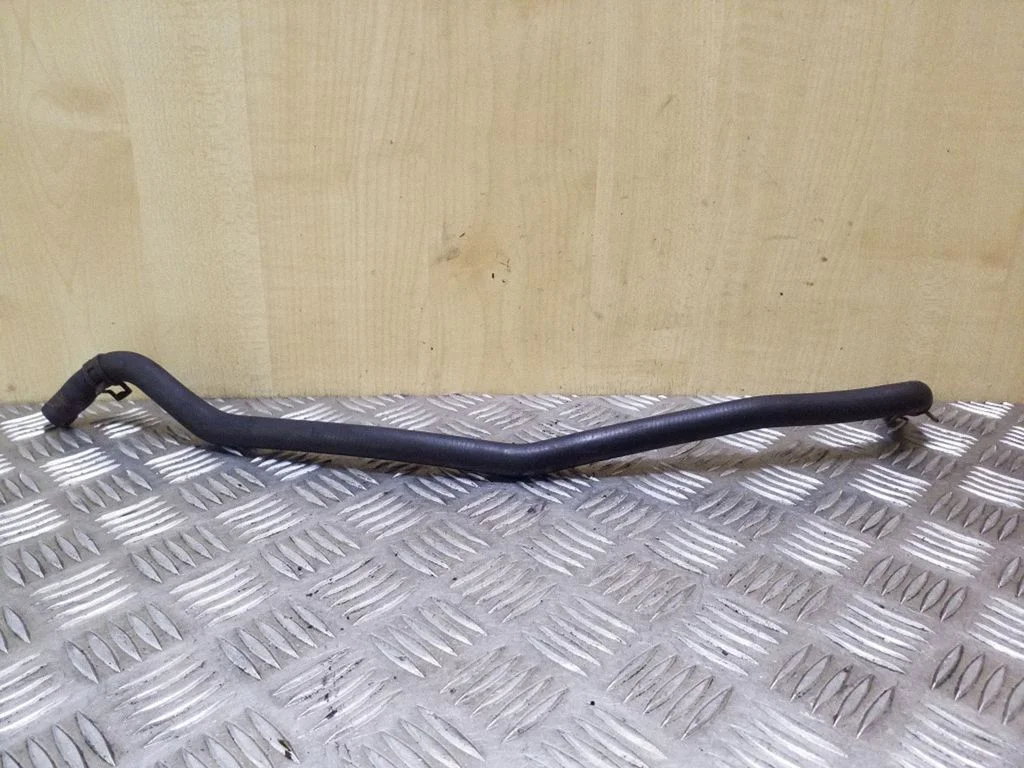 Engine coolant pipe/hose – Renault Trafic II (X83) (2001-2014)