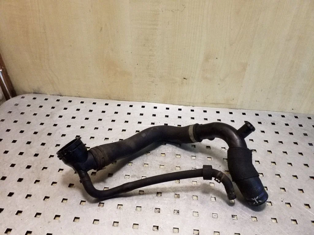 Engine coolant pipe/hose 3C0121087A