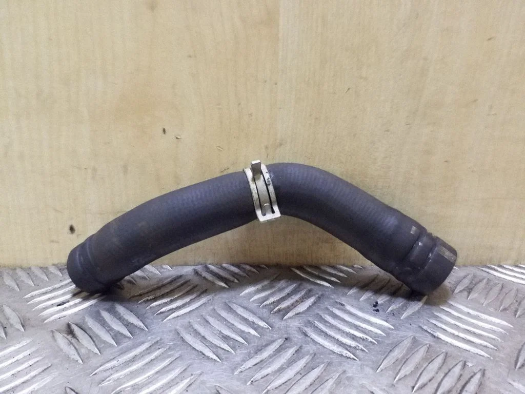 Engine coolant pipe/hose – Ford Focus (2010-2017)