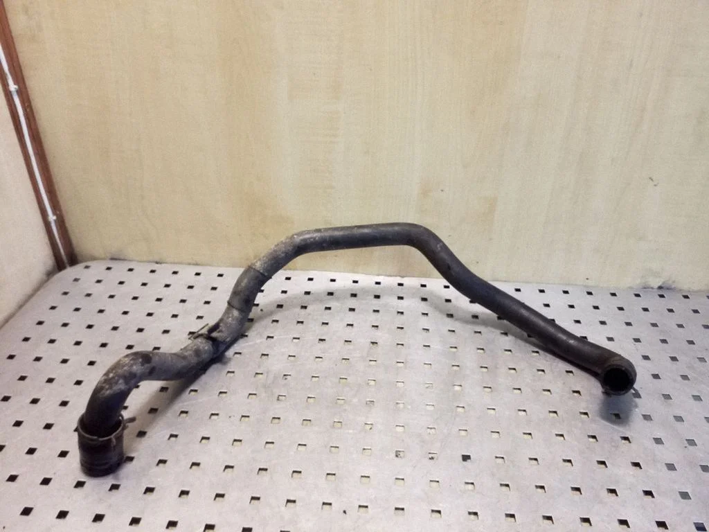 Engine coolant pipe/hose – Ford Focus (2010-2017)