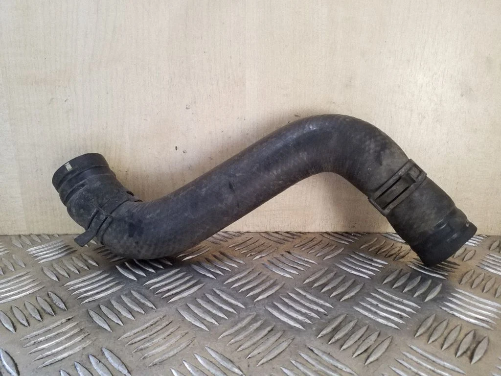 Engine coolant pipe/hose – Toyota Land Cruiser (J120) (2002-2009)