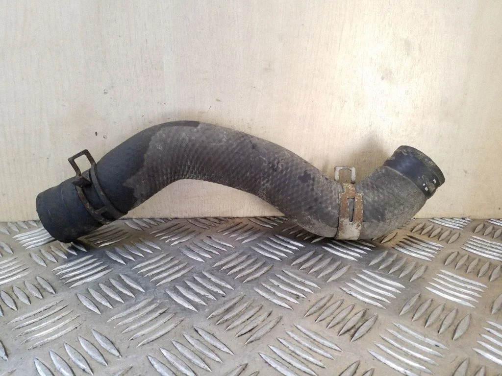 Engine coolant pipe/hose – Toyota Land Cruiser (J120) (2002-2009)