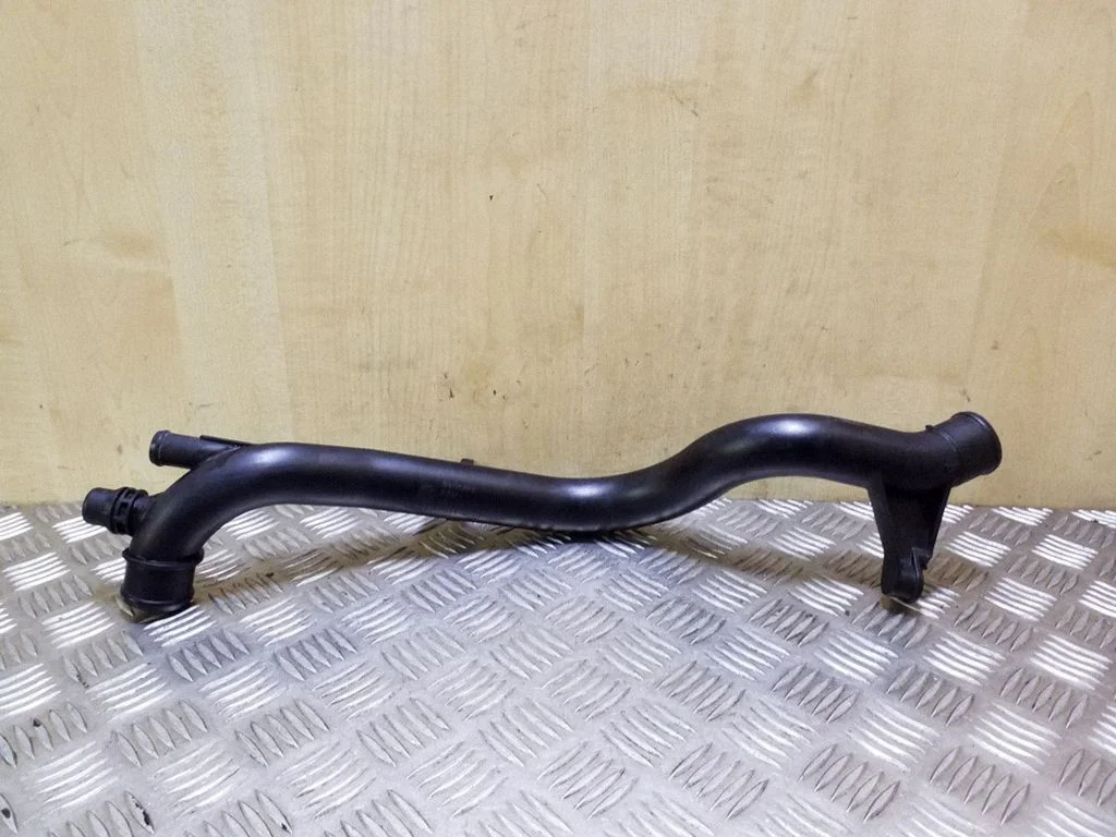 Engine coolant pipe/hose 03L121071