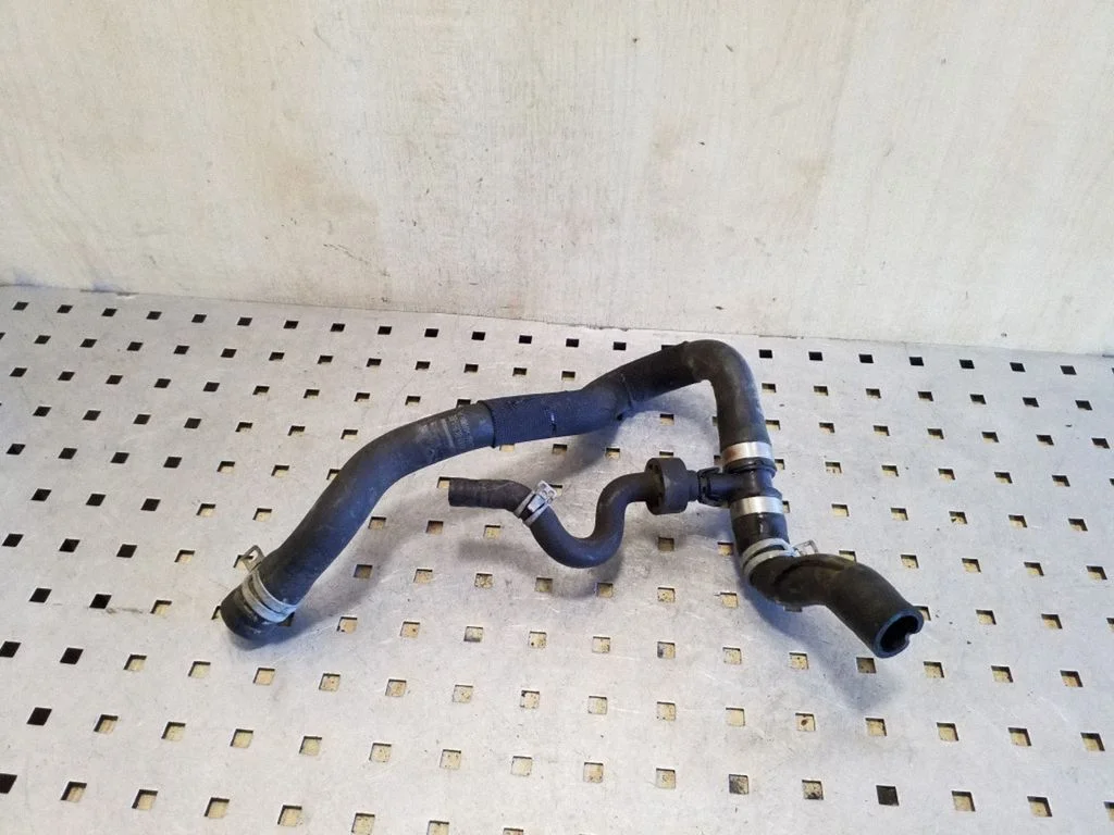 Engine coolant pipe/hose – Ford Focus (2010-2017)
