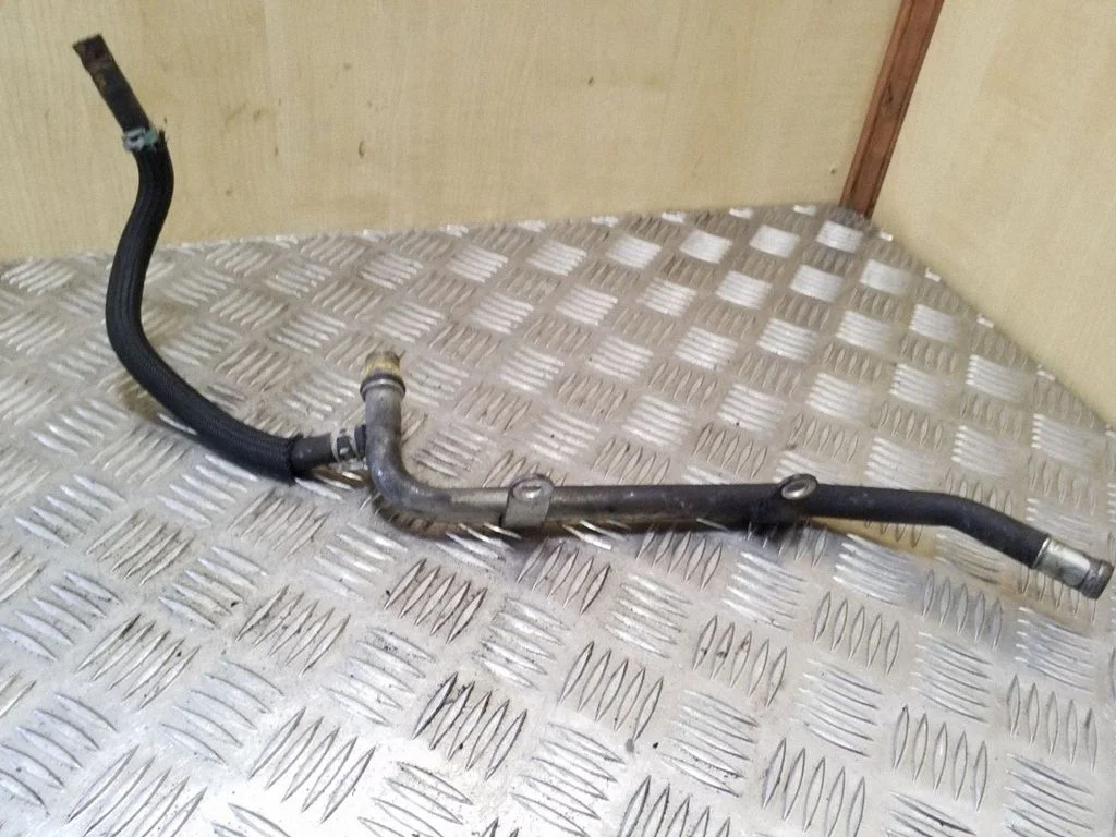 Engine coolant pipe/hose