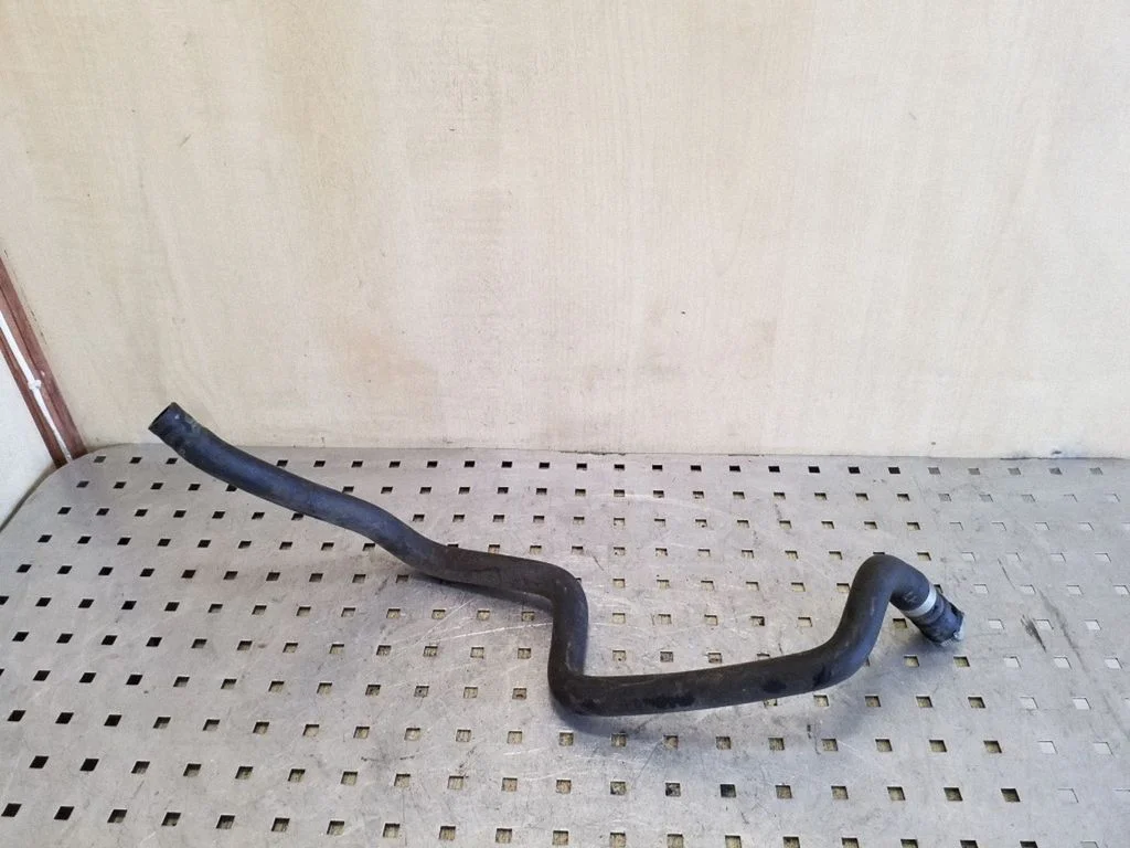 Engine coolant pipe/hose – Ford Focus (2010-2017)