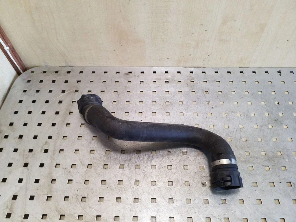 Engine coolant pipe/hose 17127797258