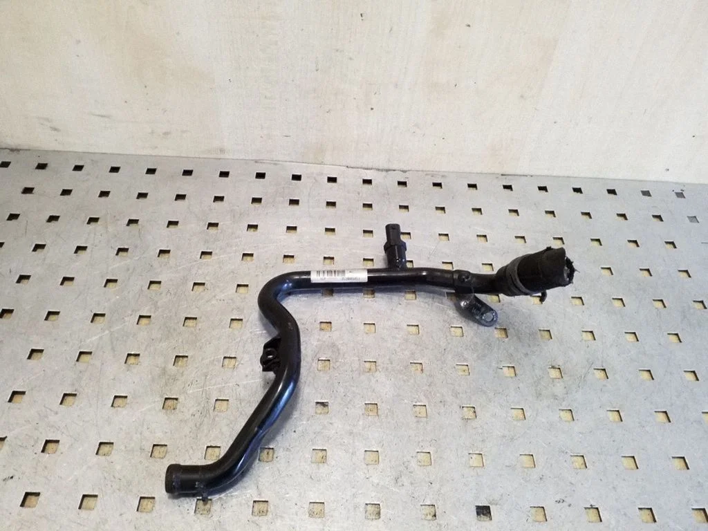Engine coolant pipe/hose 059121070E