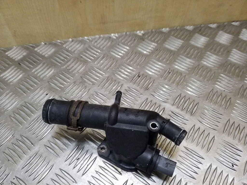 Engine coolant pipe/hose – Volkswagen Passat CC (2008-2016)