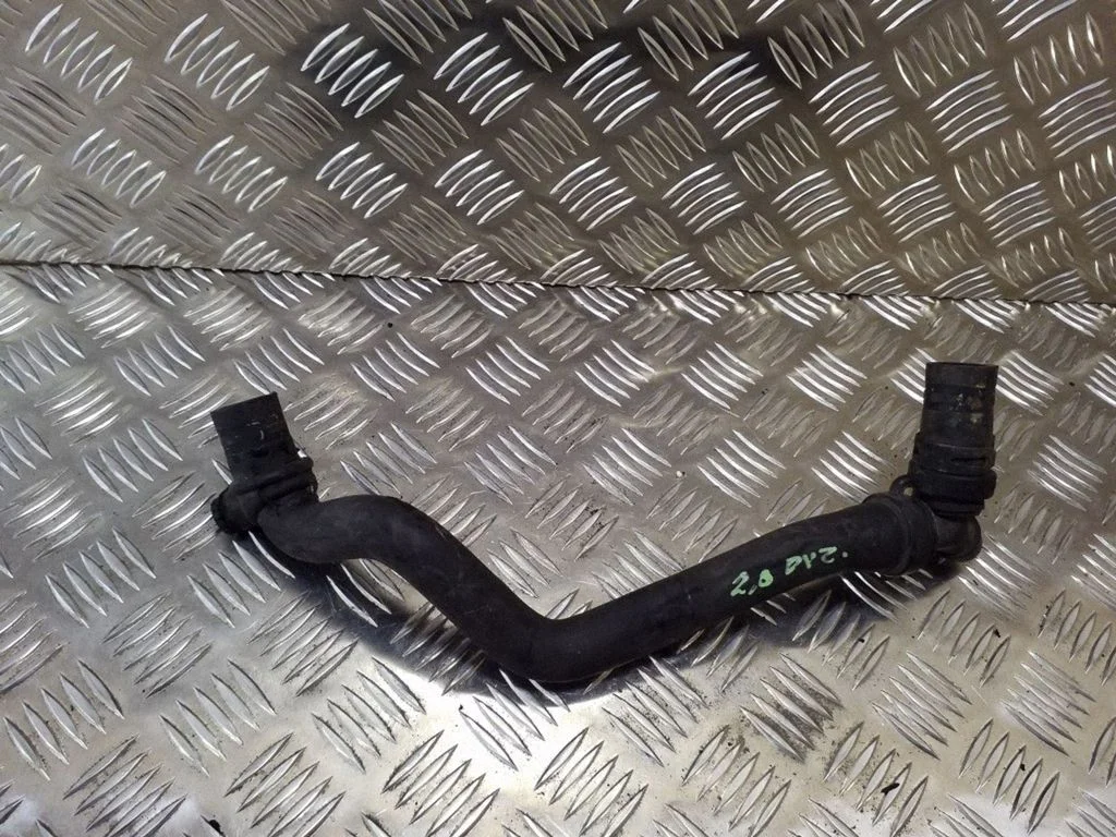 Engine coolant pipe/hose 7G9Q9Y438BB