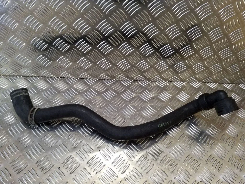 Engine coolant pipe/hose