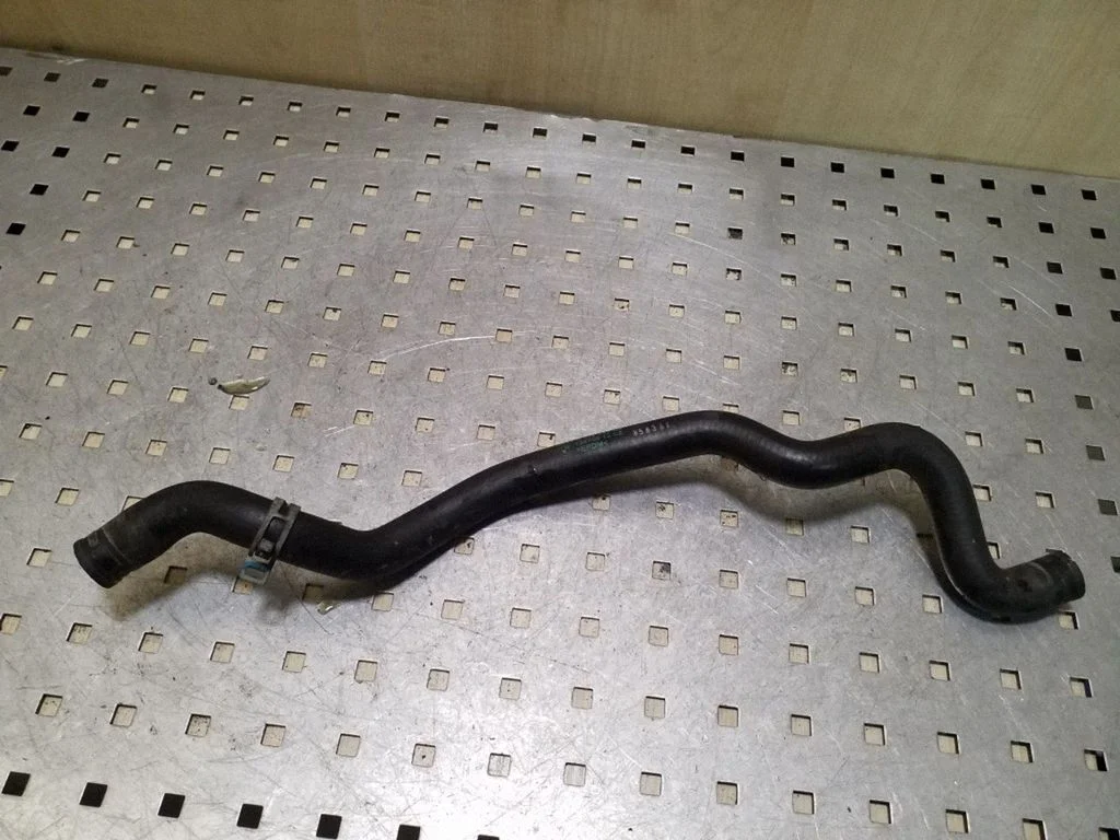 Engine coolant pipe/hose 64539119168