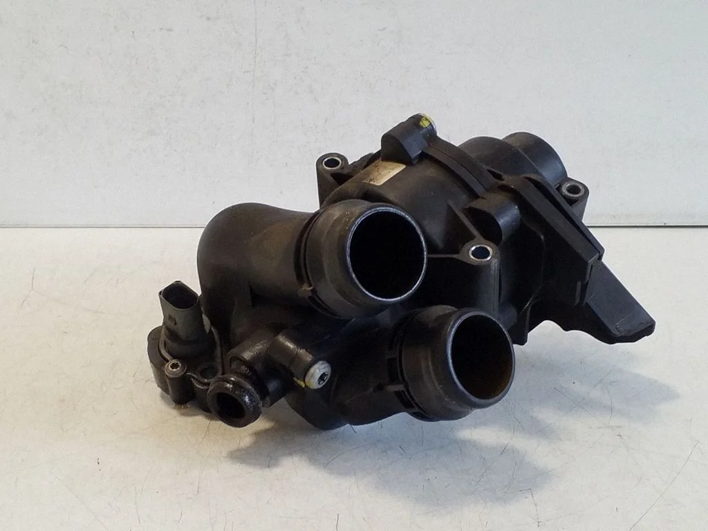 Water pump 06J121111D