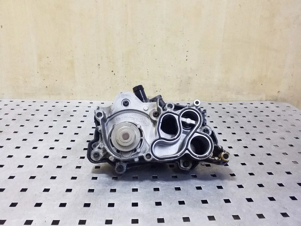 Water pump 04E121042L