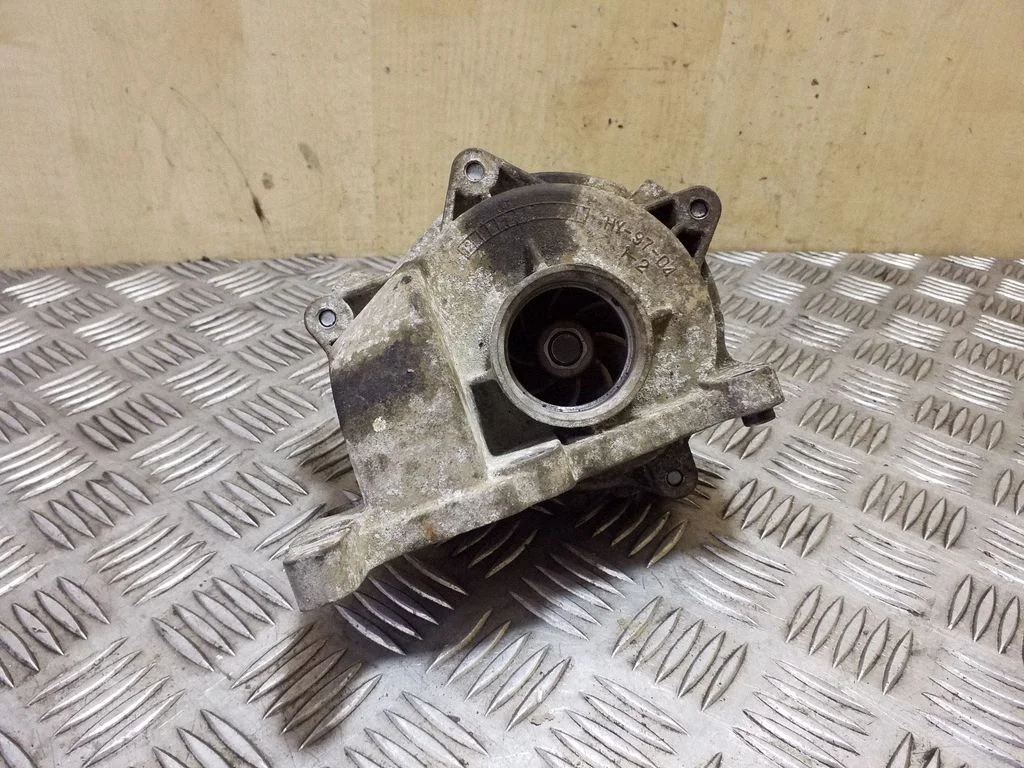 Water pump – KIA Sportage (2011-2016)
